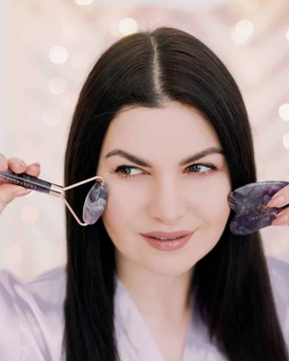 Masseur visage en pierre d’améthyste d’harmonie, rouleau apaisant et calmant Crystallove - 2