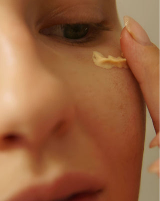 Crème de jour et de nuit éclaircissante pour les yeux à la caféine et au coenzyme Q10 Manilu - 2