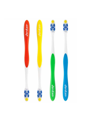 Brosse à dents Total Clean Medium multifonctionnelle pour nettoyer les dents et la bouche Jordan