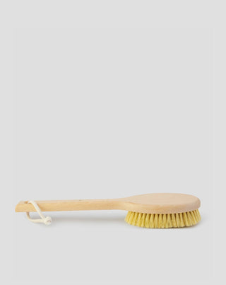 Brosse de massage pour le corps avec fibre d'agave naturelle et poignée prolongée n° 5 Hhuumm - 1