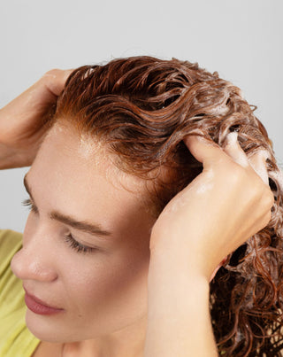 Shampoing hydratant pour cheveux bouclés à l'urée et à l'acide lactique - Twisty - 6