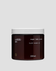 Gommage au sucre, à l'huile de macadamia, au beurre de karité et à l'huile d'avocat Uddo