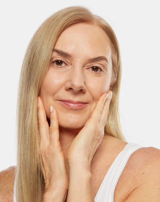 Baume à lèvres changeant de couleur à l’acide hyaluronique et à la vitamine E - Aggie - 3