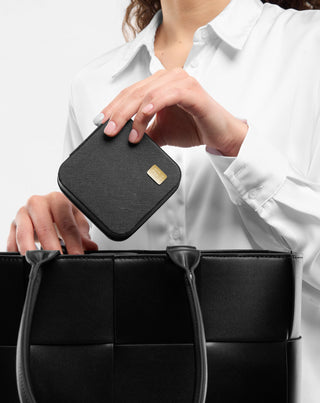 Petite boîte à bijoux avec compartiments, rouleaux et crochets, noire Mys_2 - 3