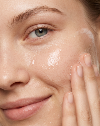 Huile démaquillante nettoyante pour le visage Nutridome