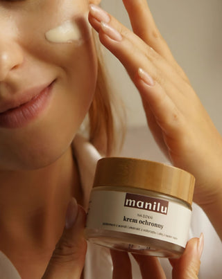 Crème de jour protectrice au beurre de karité, à la vitamine C et à l'huile de pépins de framboise Manilu - 4