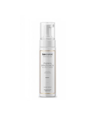 Mousse autobronzante légère TanExpert dans la teinte Dark Topaz pour le visage et le corps - 1