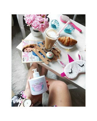 Savon liquide naturel parfumé pour les mains avec glycérine et panthénol Piggy Oh!Tomi