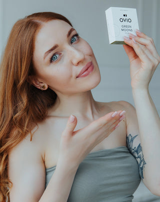 Lentilles de contact de couleur verte avec bandes argentées green moons n° 3 Ovio - 2