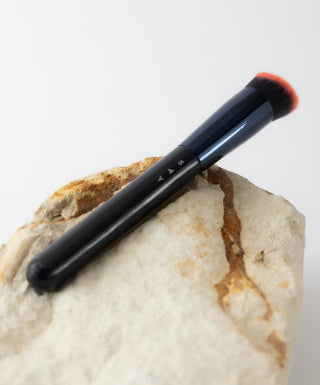 Pinceau pour fond de teint avec tête inclinée et poils plats N° 7 Say Makeup - 2