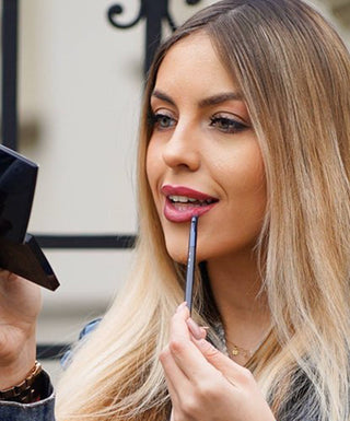 Pinceau à lèvres avec poils synthétiques et embout profilé N° 2 Say Makeup - 2
