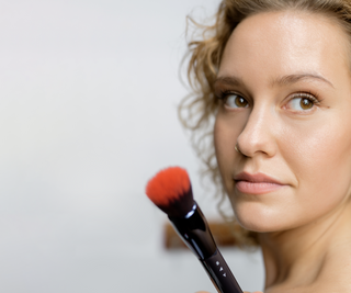 Pinceau pour fond de teint avec deux longueurs de poils pour une couvrance progressive N° 8 Say Makeup - 2