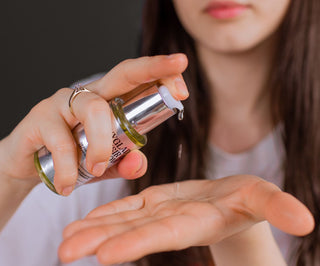 Elixir capillaire lissant à l’acide hyaluronique et à la soie végétalienne Auna - 2