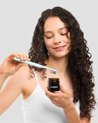 Poudre blanchiment dentaire au charbon coco - Smilebite - 6