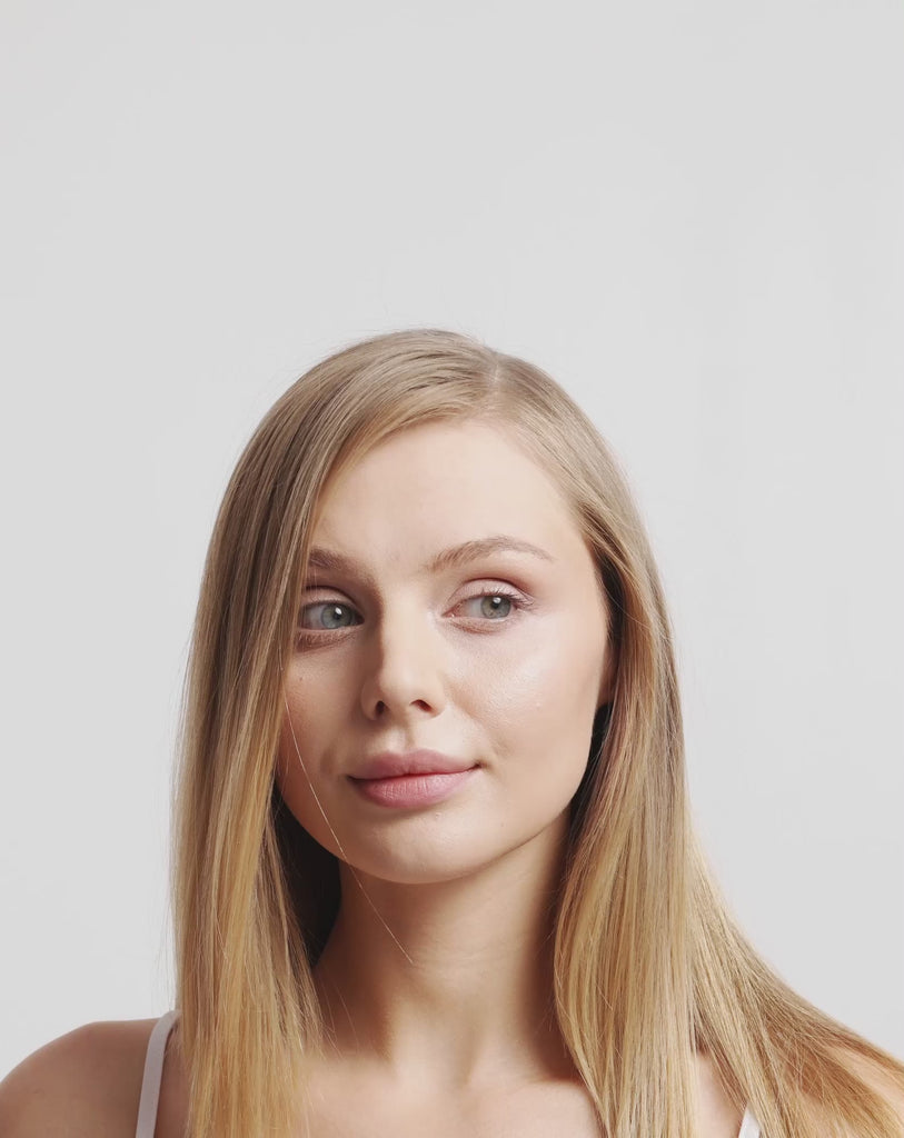 Shampooing sec Nutridome pour cheveux foncés pour redonner de la fraîcheur et du volume_3