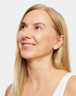 Masque de visage à effet liftant, à l&#39;huile de macadamia et à la vitamine E pour la peau 50+ Aggie