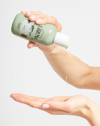 Huile naturelle pour bébé et enfant avec le complexe d&#39;huiles naturelles Lili&amp;Mu