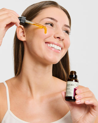 Sérum revitalisant Mel Skin pour le visage à la vitamine C, à la vitamine A et à la vitamine E - 2