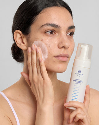 Mousse nettoyante pour peau sensible et acnéique à la bétaïne, au panthénol et à l'allantoïne Cleansing Orphica Clinic 150 ml - 3